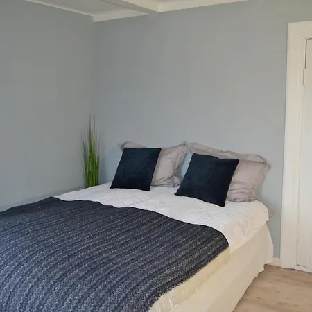 Charming With Jacuzzi And Patio * Stryn