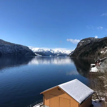 Charming With Jacuzzi And Patio * Stryn