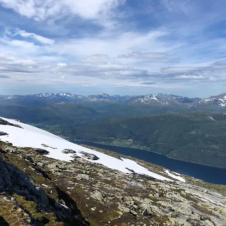 Charming With Jacuzzi And Patio 度假居 *