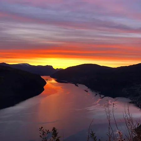 度假居 Charming With Jacuzzi And Patio 史特林
