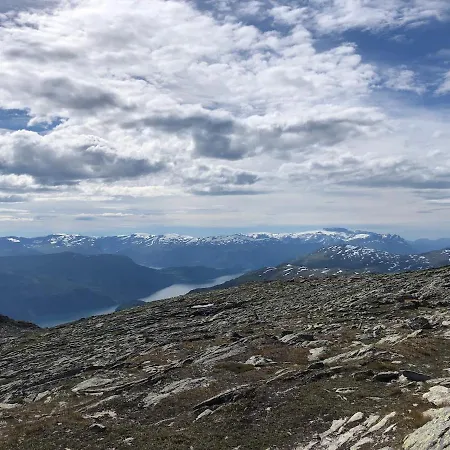 Charming With Jacuzzi And Patio 度假居 *