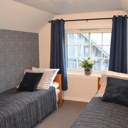 Charming With Jacuzzi And Patio 度假居 *